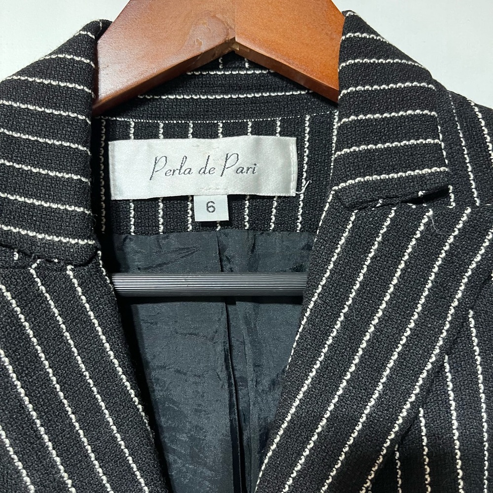 La Perla Pinstripe Black‎ Blazer - Picture 3 of 3